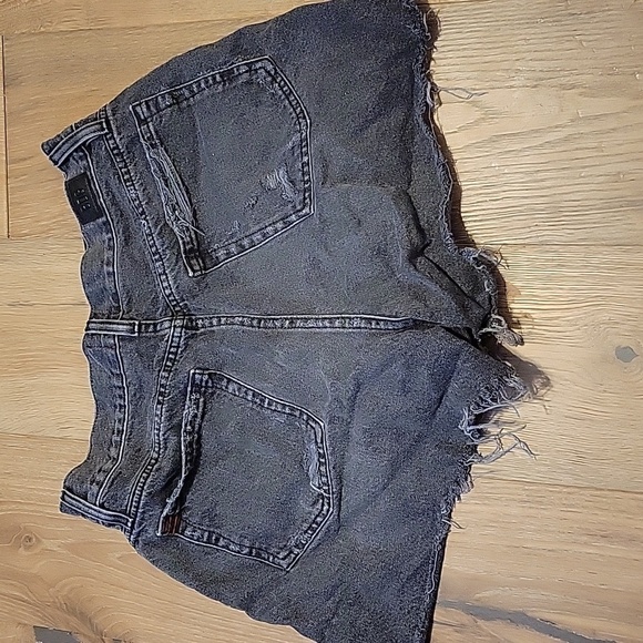 BDG Urban Outfitters Black Denim Jean Shorts Size 31. A Line High Waist - Picture 4 of 4